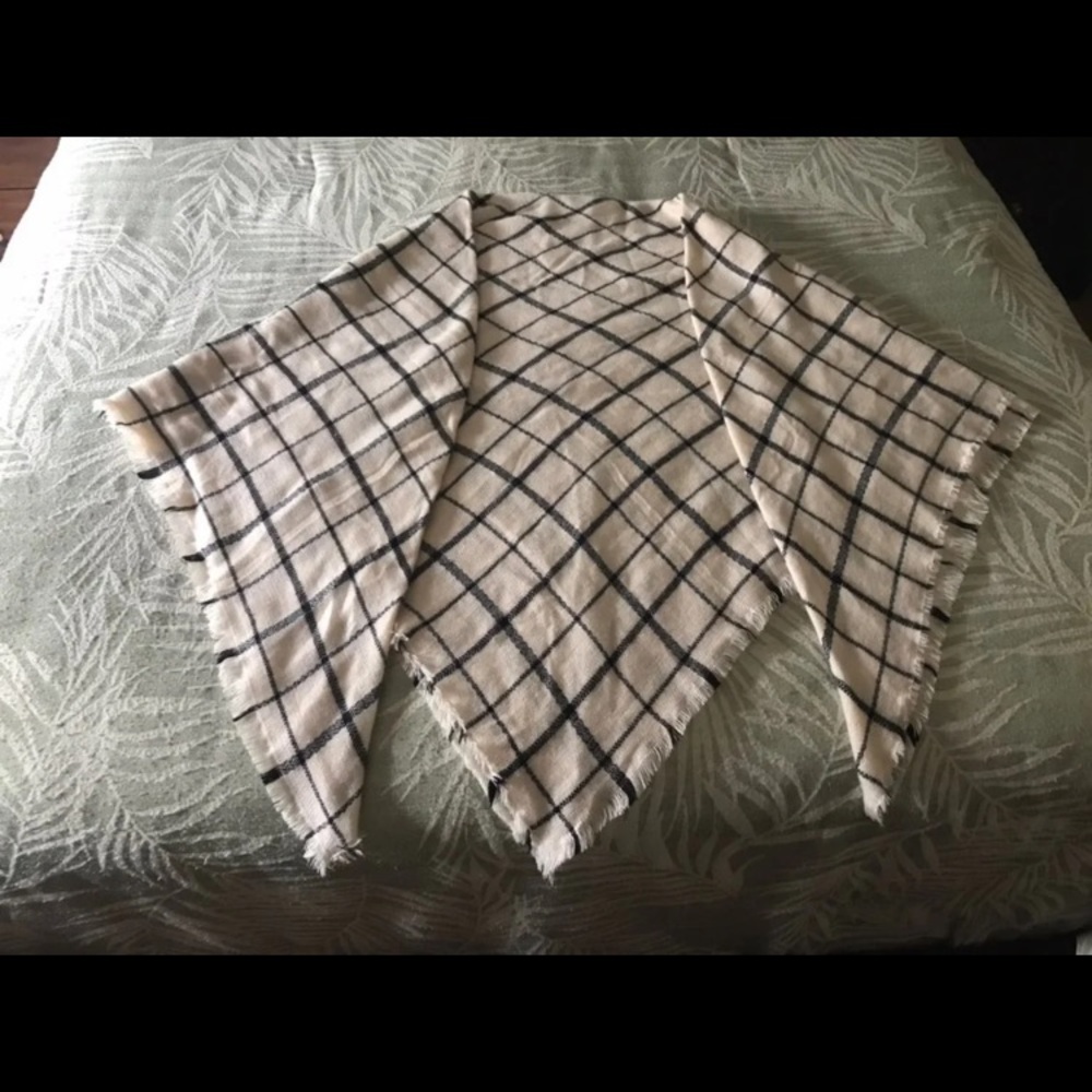 Oversized blanket scarf